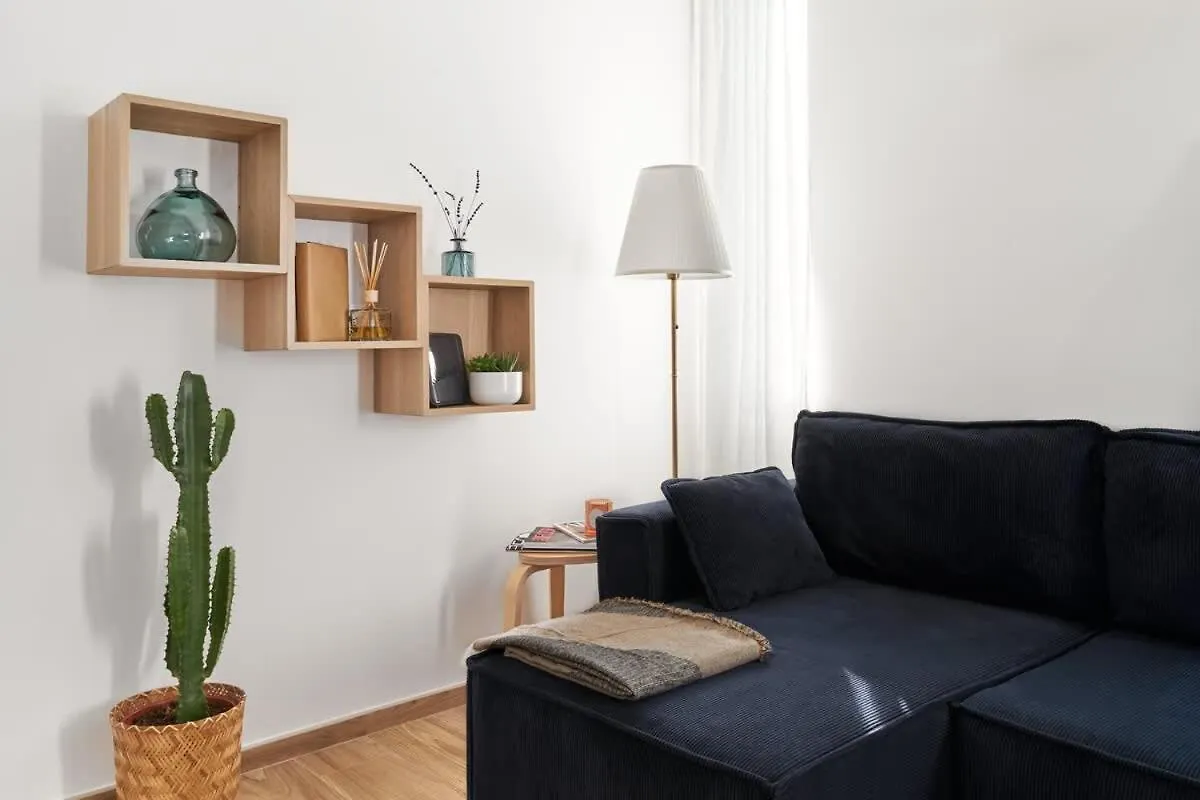 La Maison Blue, Between Portello-Fiera-Mico-Citylife Milano 0*,  Italia
