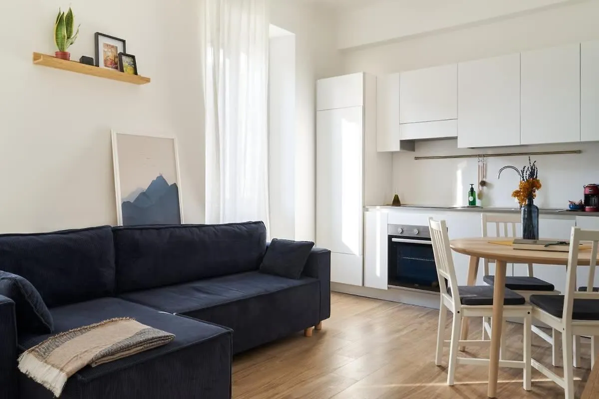 La Maison Blue, Between Portello-Fiera-Mico-Citylife ميلان